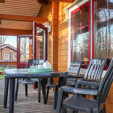 Awesome Home In Gramsbergen With Kitchen المظهر الخارجي الصورة